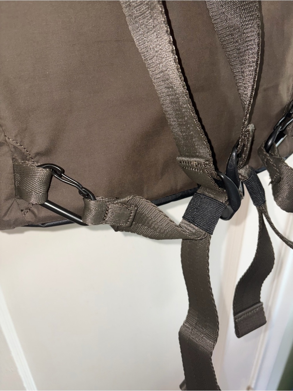 VUORI V1 Convertible Tote Bag - Picture 4 of 13
